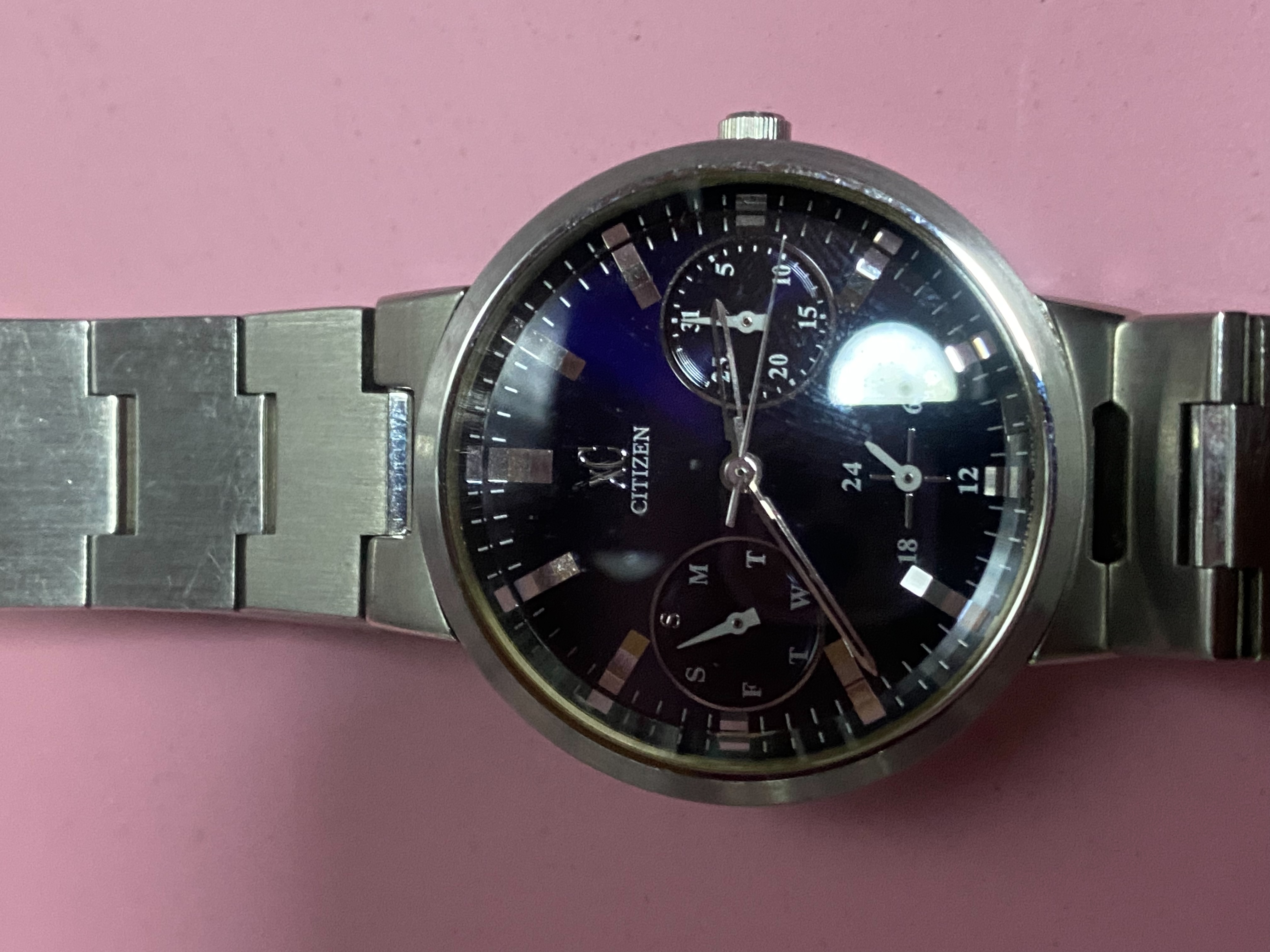 นาฬิกาในภาพคือ Citizen xC (Cross Sea) รุ่น 6329-H07812