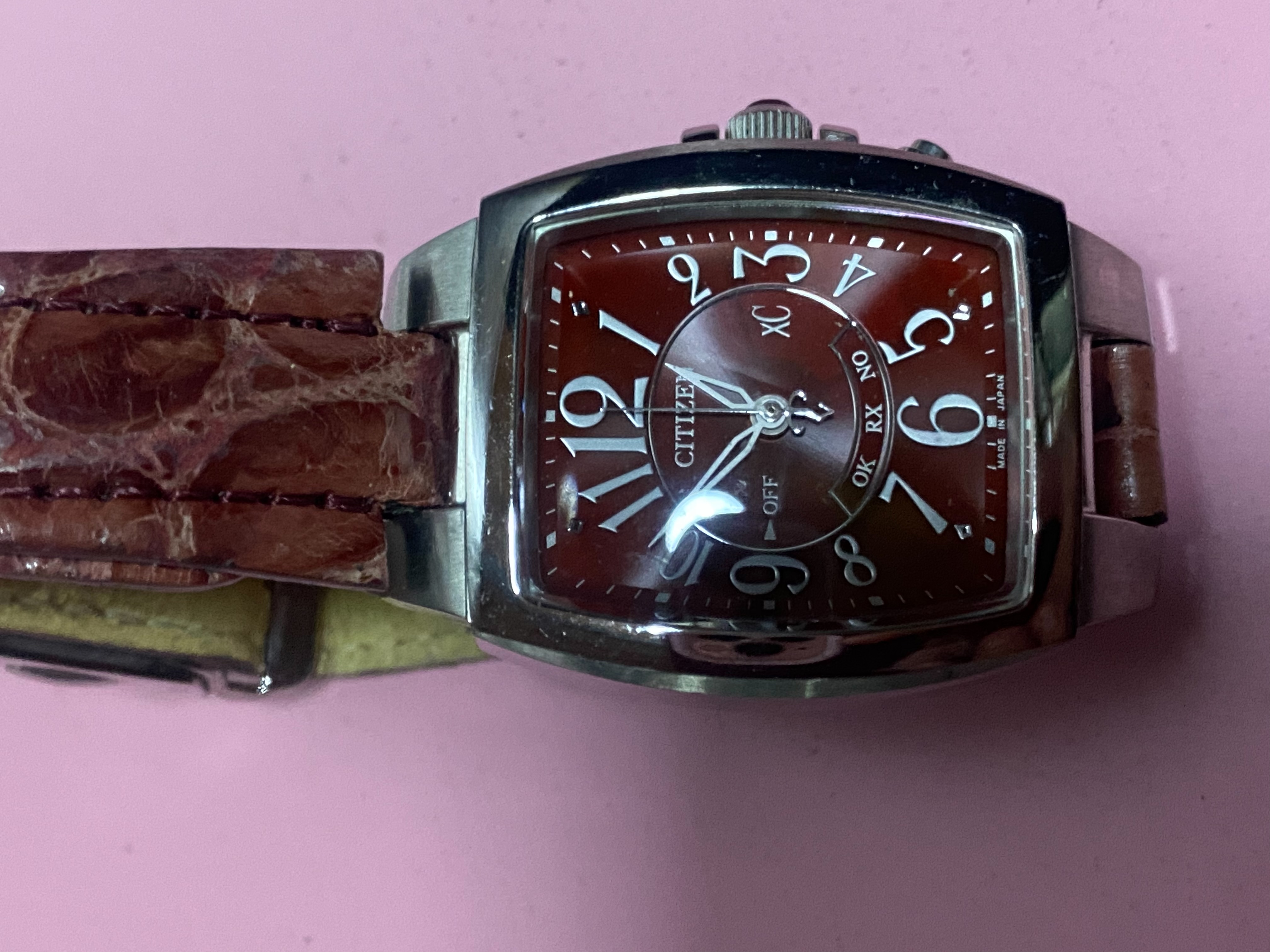 นาฬิกาที่คุณส่งมาคือ Citizen xC (Cross Sea) รุ่นยอดนิยม