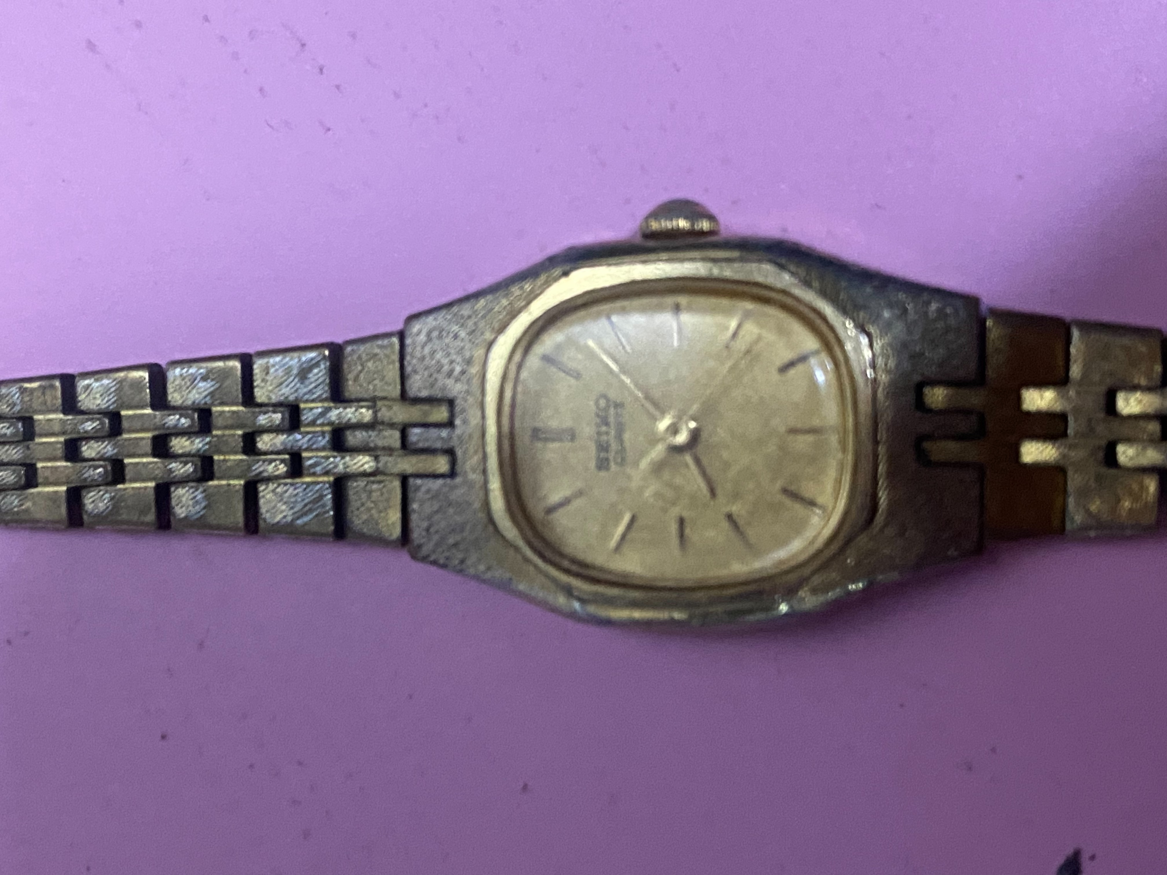 นาฬิกา แบรนด์ Seiko (ไซโก้) สำหรับสุภาพสตรี