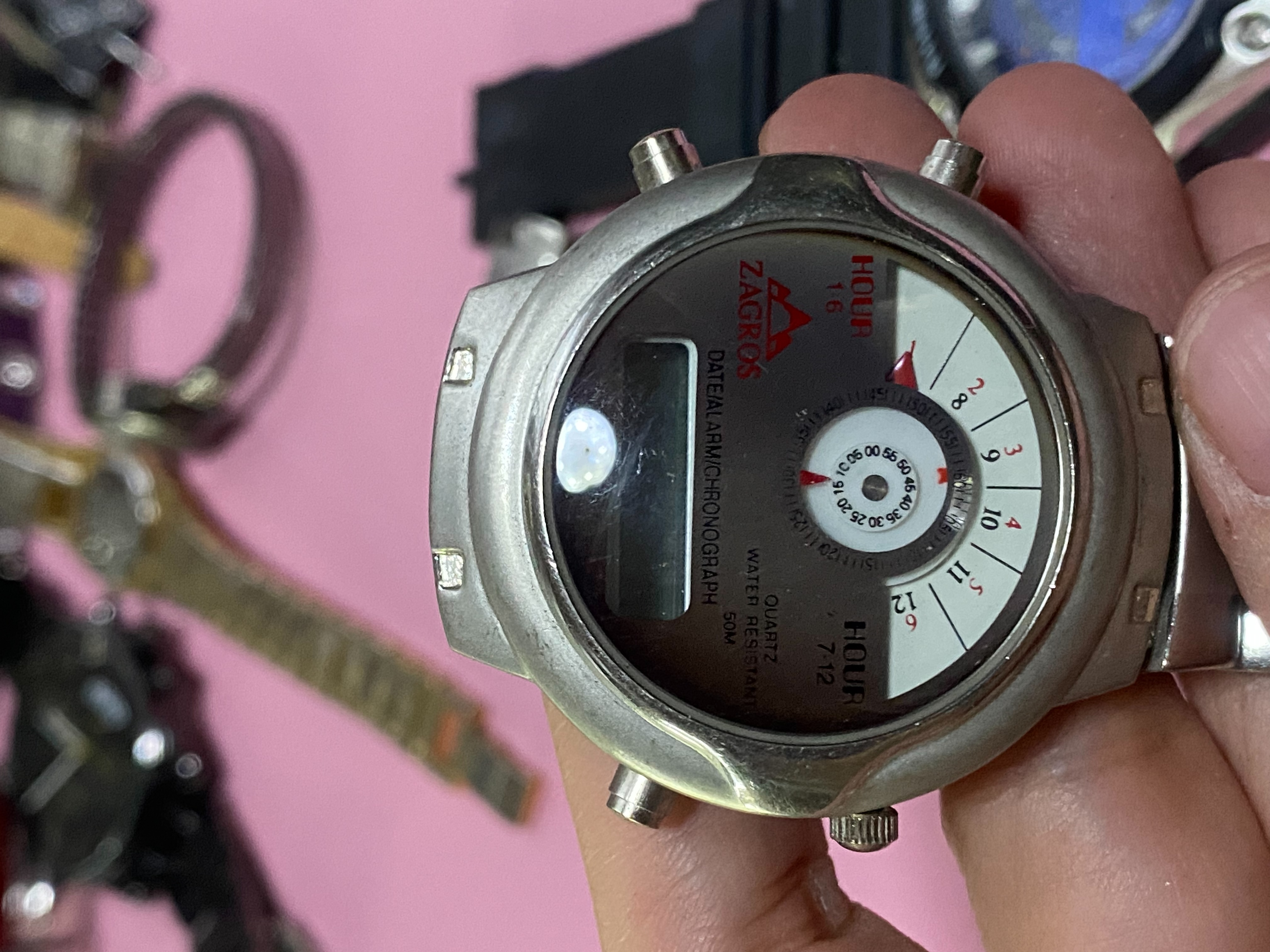 แบรนด์: Zagros